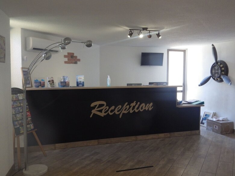 Hotel Kyriad Direct Toulon / La Valette