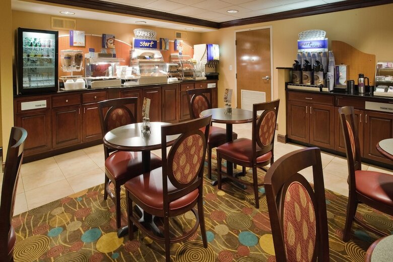 Motel Holiday Inn Express Lynchburg