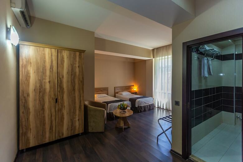 Diplomat Hotel Baku