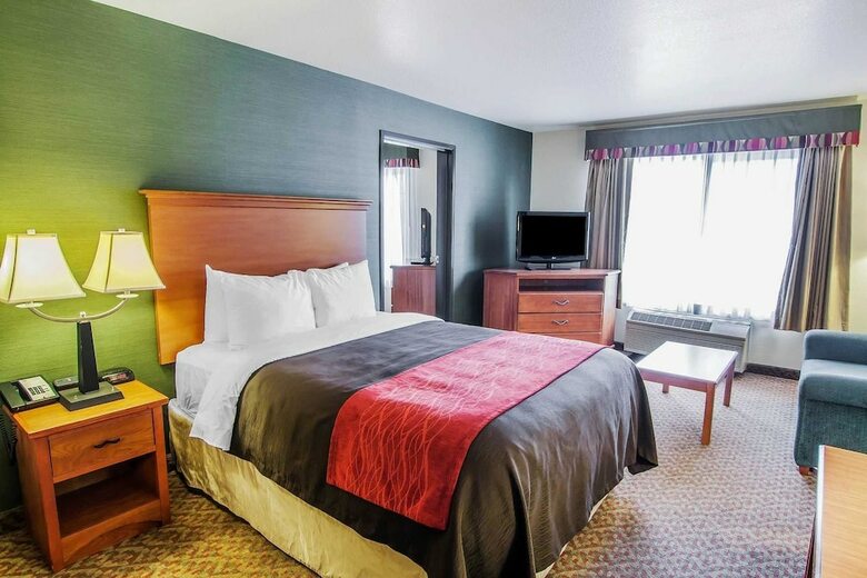 Hotel Comfort Inn And Suites Salem