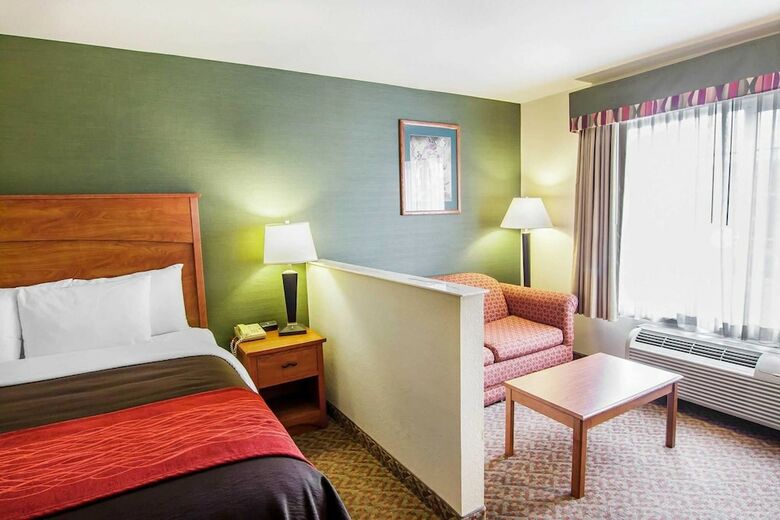 Hotel Comfort Inn And Suites Salem