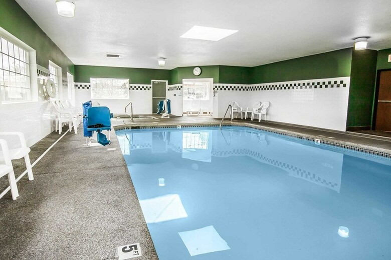 Hotel Comfort Inn And Suites Salem