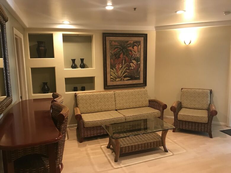 Casa Tropicana Boutique Hotel