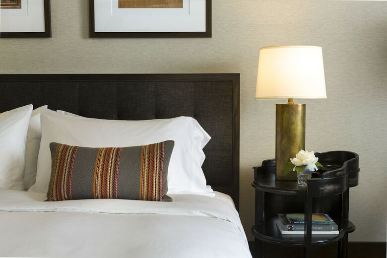 Kimpton Journeyman Hotel
