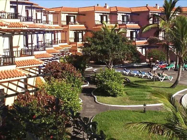 Apartamentos Lago Azul