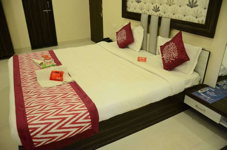 Oyo 1216 Hotel New White House