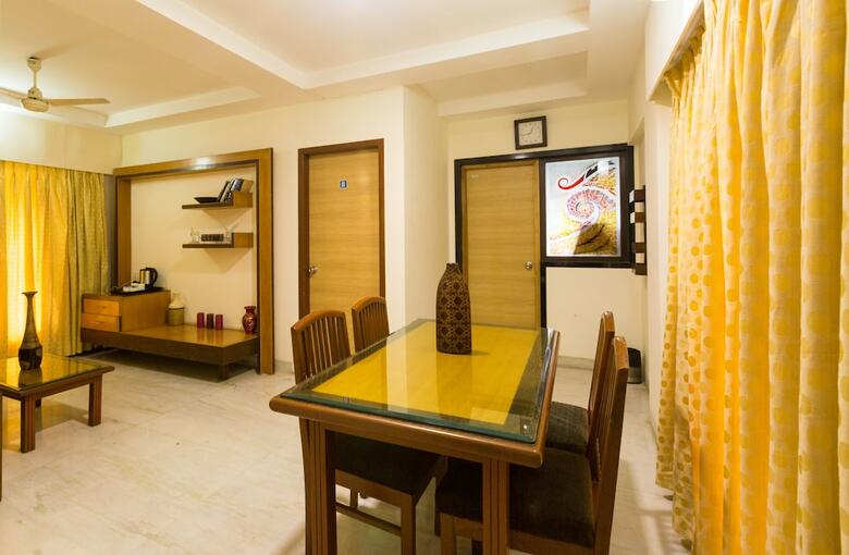 Hotel Mint Domestic Airport Suites