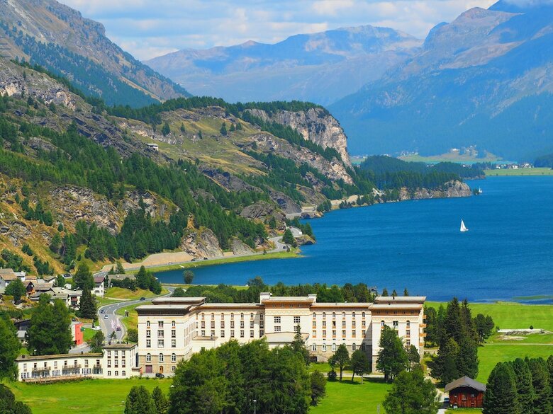 Bed & Breakfast Maloja Club House