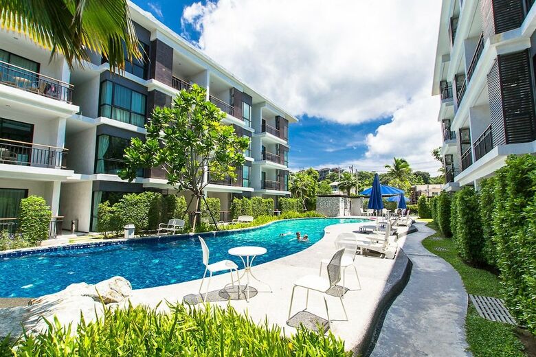 Apartamentos The Title Boutique Condotel