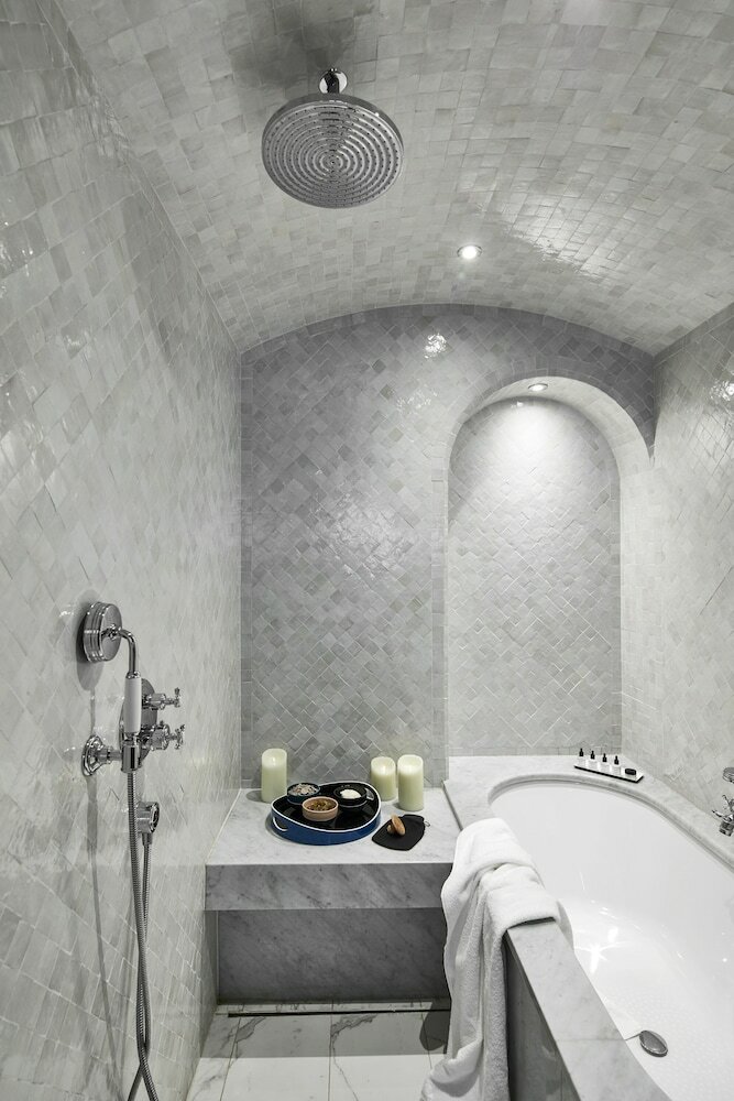 Le Roch Hotel & Spa
