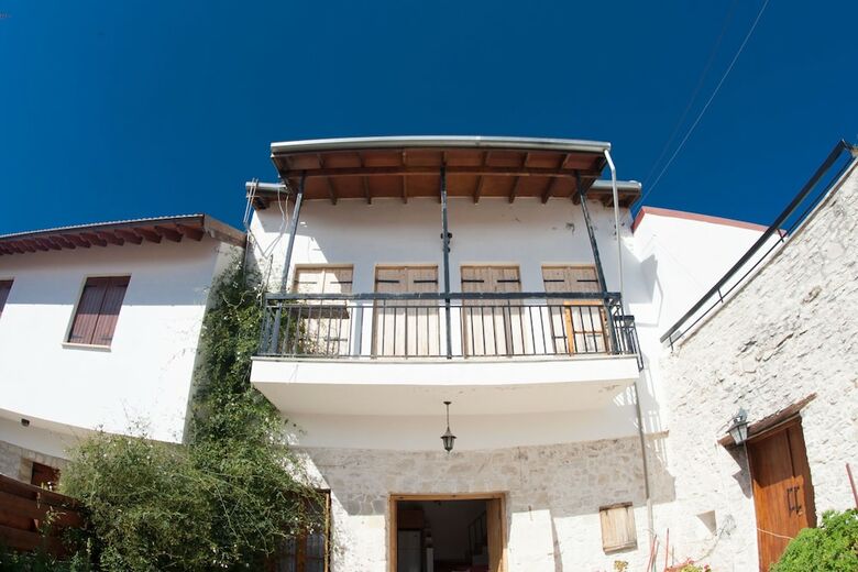 Angeli's Traditional Village House