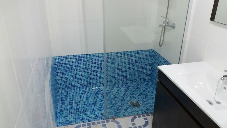 Serrado De Bou�as