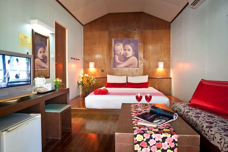 Hotel Villa Cha Cha Chaolao Beach Resort