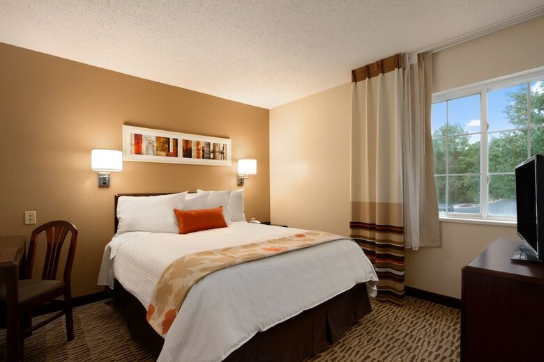Aparthotel Hawthorn Suites By Wyndham Greensboro