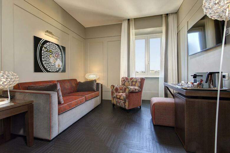 Hotel Mascagni Luxury Rooms & Suites