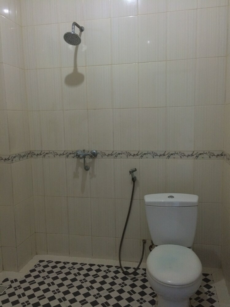 Hotel Suka Beach Inn