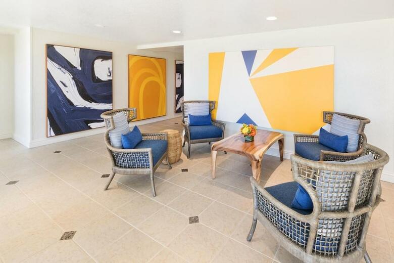 Hotel Sirata Beach Resort