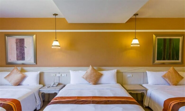 Hotel Ocean Breeze Inn