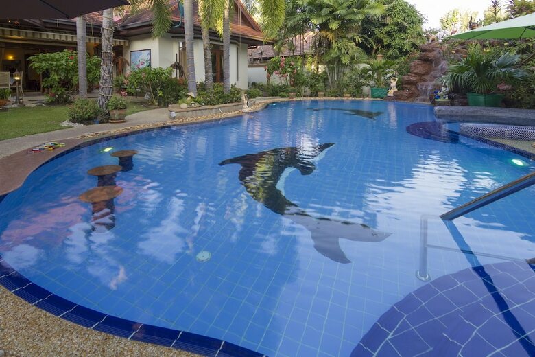 Relaxing Palm Pool Villa