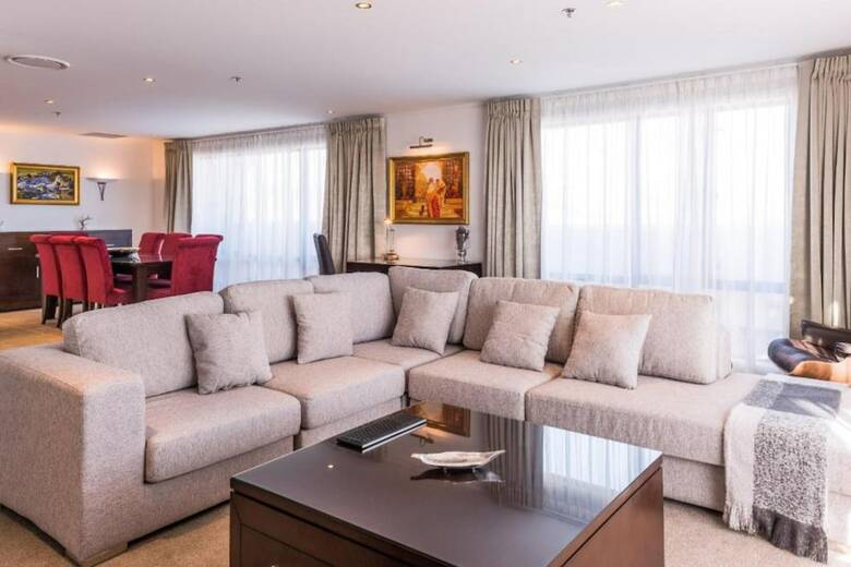 Apartamentos Fino Hotel And Suites