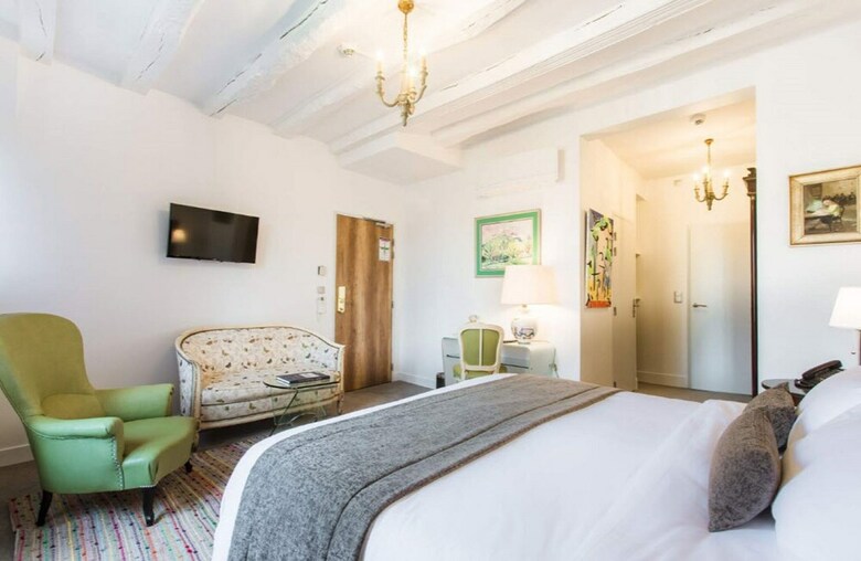Hotel H�tel Au Charme Rabelaisien