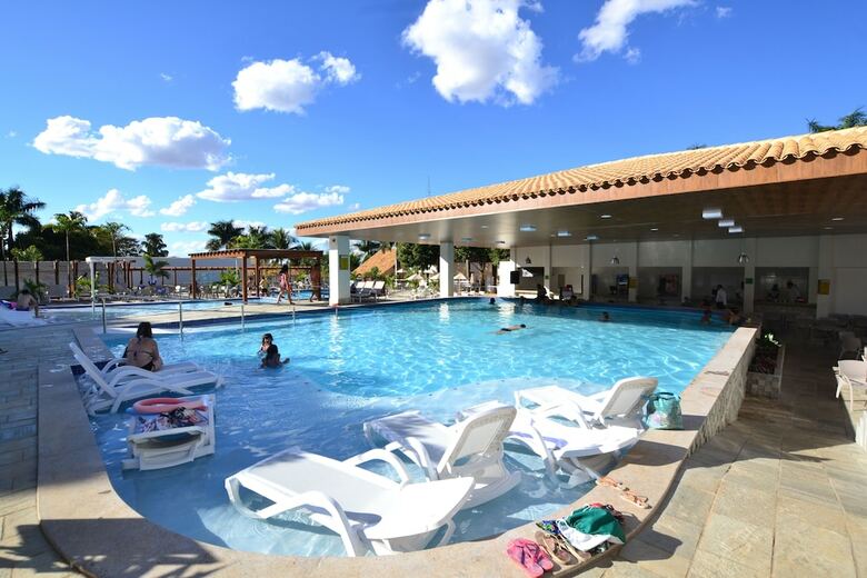 Hotel Diroma Resort