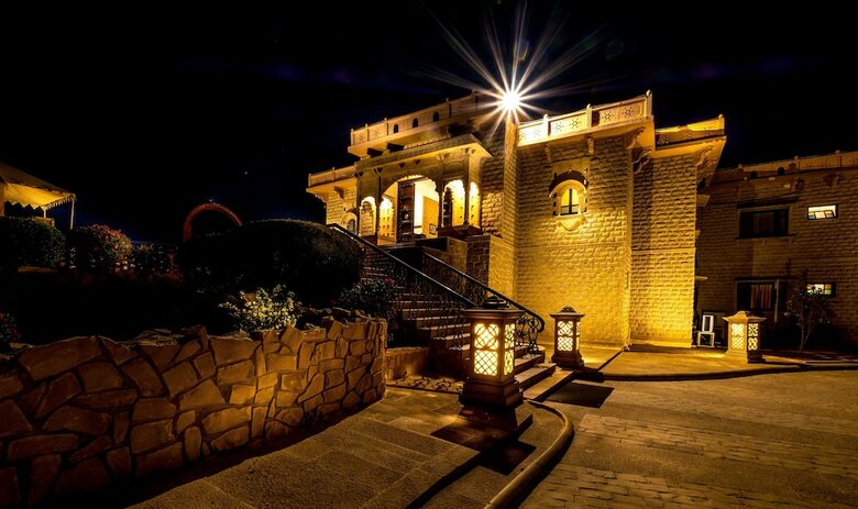 Hotel Rawal Kot