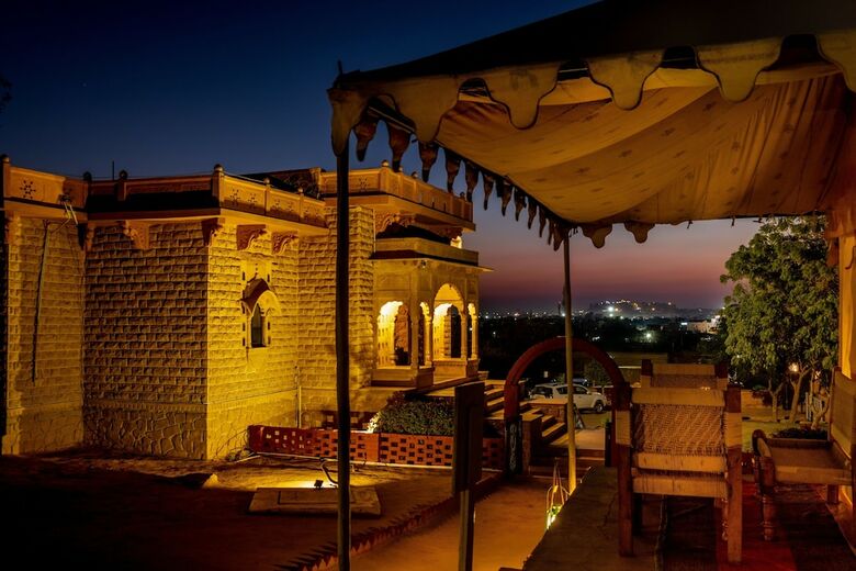 Hotel Rawal Kot