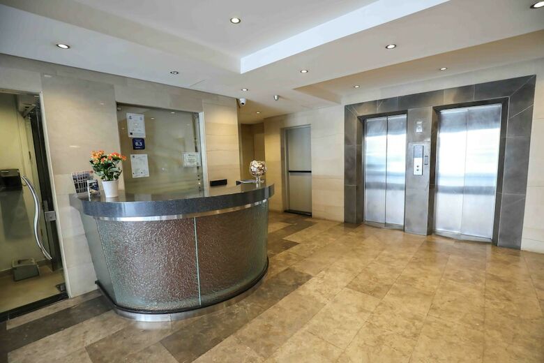 Hotel Sky Suites