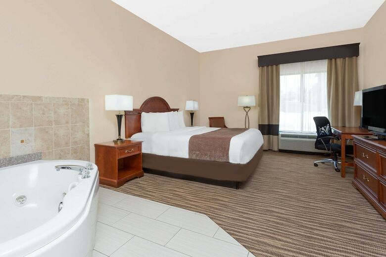 Hotel Baymont By Wyndham Augusta Riverwatch