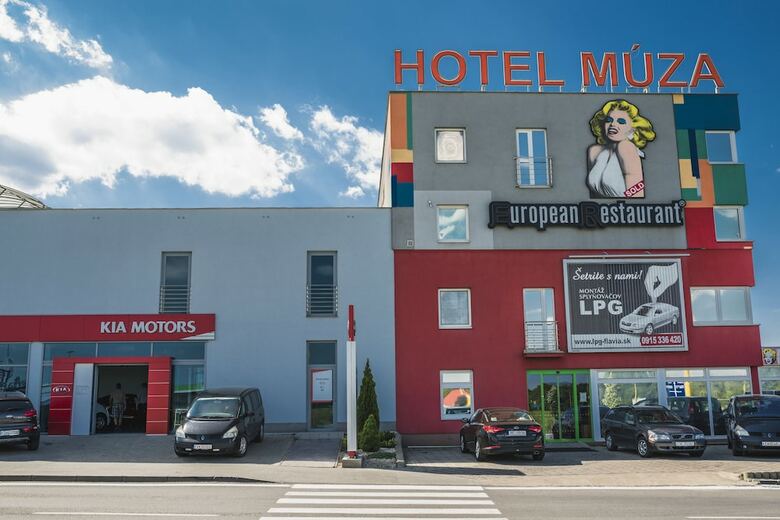 Garni Hotel M�za