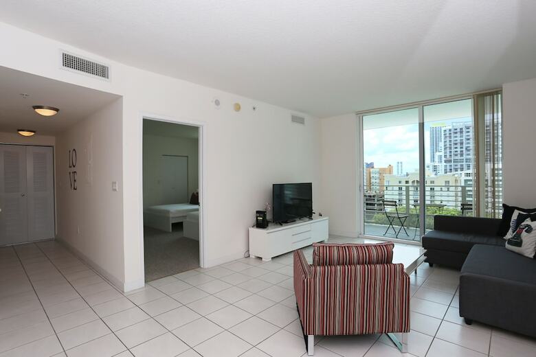 Nuovo Miami Apartments At Brickell - Downtown