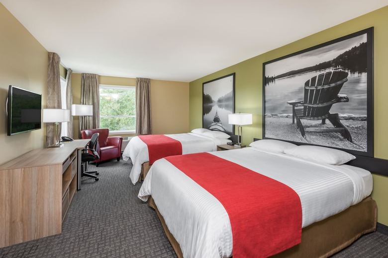 Hotel Super 8 By Wyndham Mont Laurier