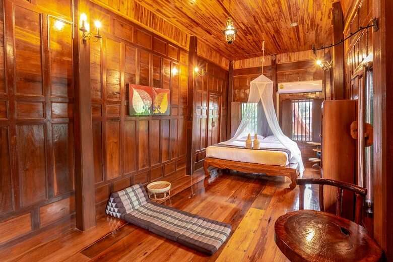 Hotel Athithara Homestay