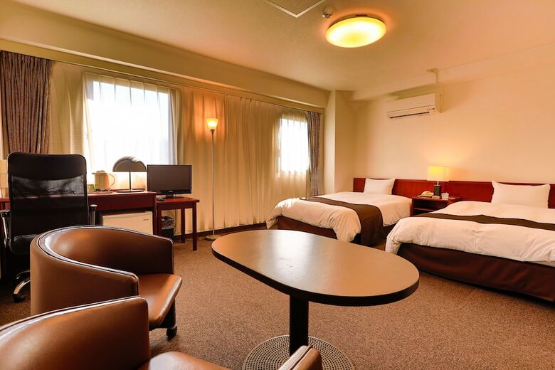 Kochi Sunrise Hotel