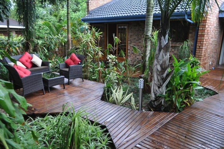 Hotel Rhino Coast Guest House