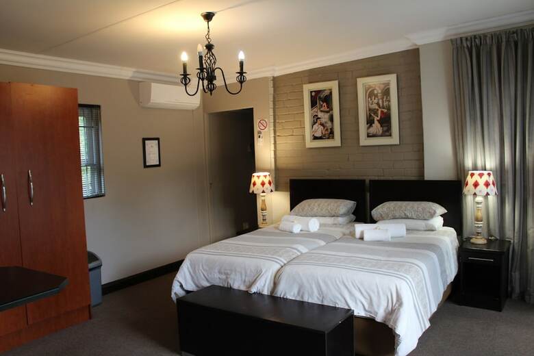 Hotel Cottonwood Guesthouse