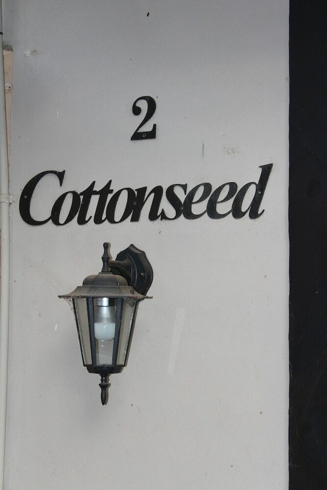 Hotel Cottonwood Guesthouse