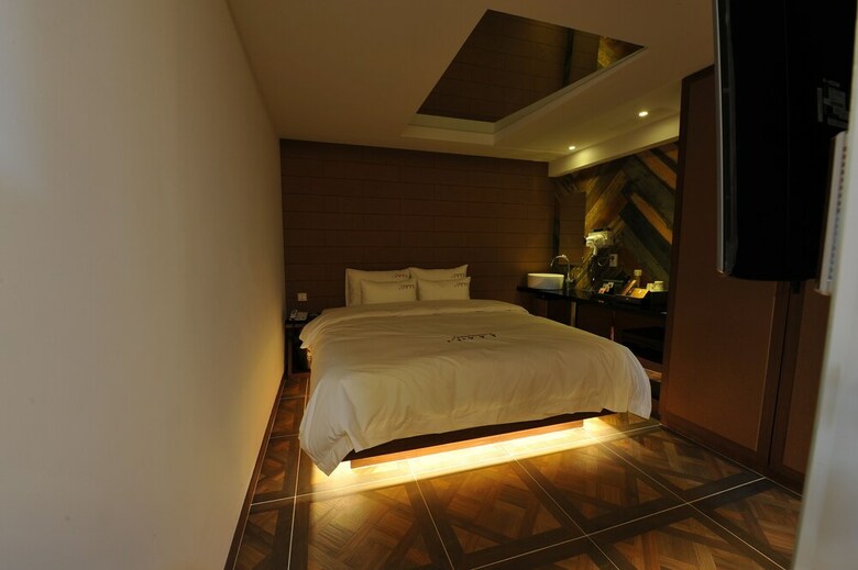 Hotel The Grang Nampo (Fromerly Ytt)