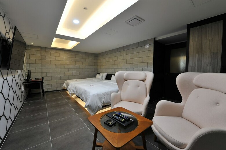 Hotel The Grang Nampo (Fromerly Ytt)