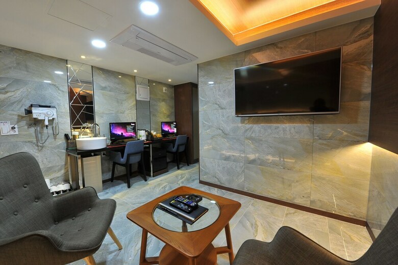 Hotel The Grang Nampo (Fromerly Ytt)