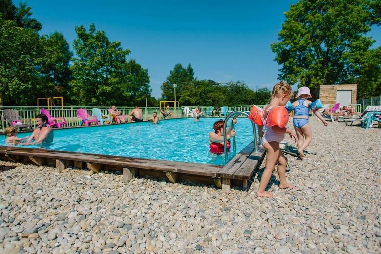Cabana Camping Les Plages de L'ain