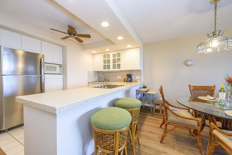 Kahana Villa F406 - 1br Condo
