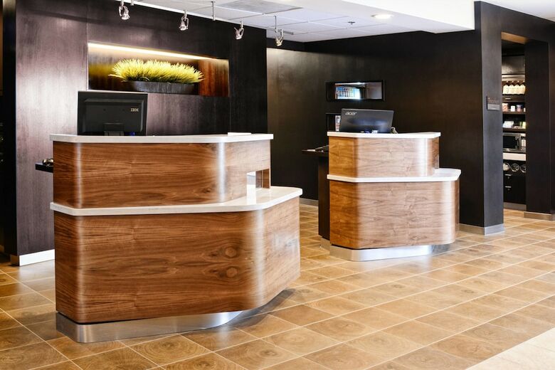 Hotel Courtyard By Marriott Dallas Richardson At Spring Valley