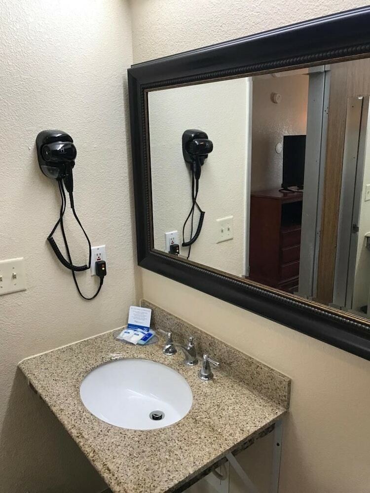 Hotel Rodeway Inn