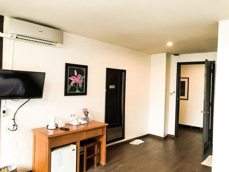 River Star Hotel