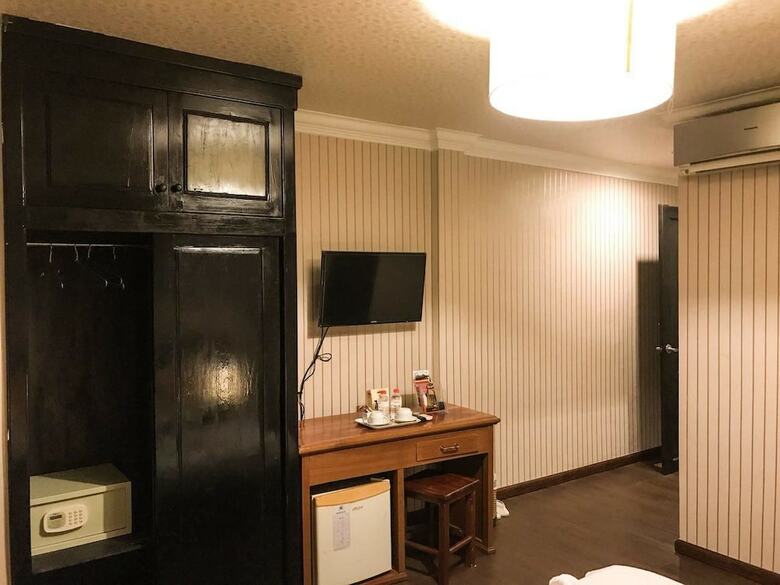 River Star Hotel