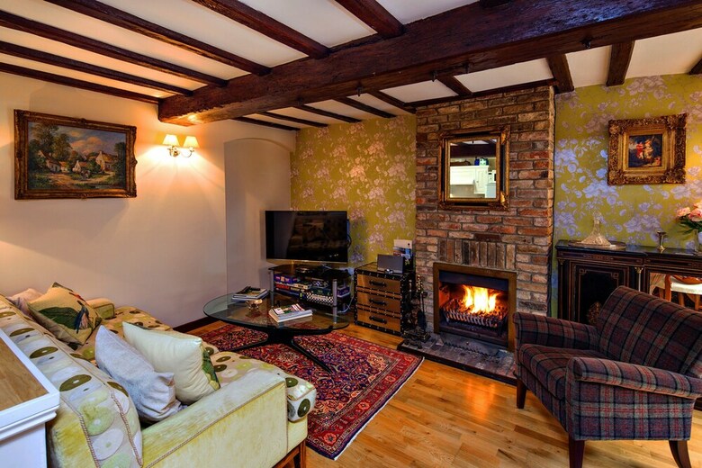 River Nene Cottages