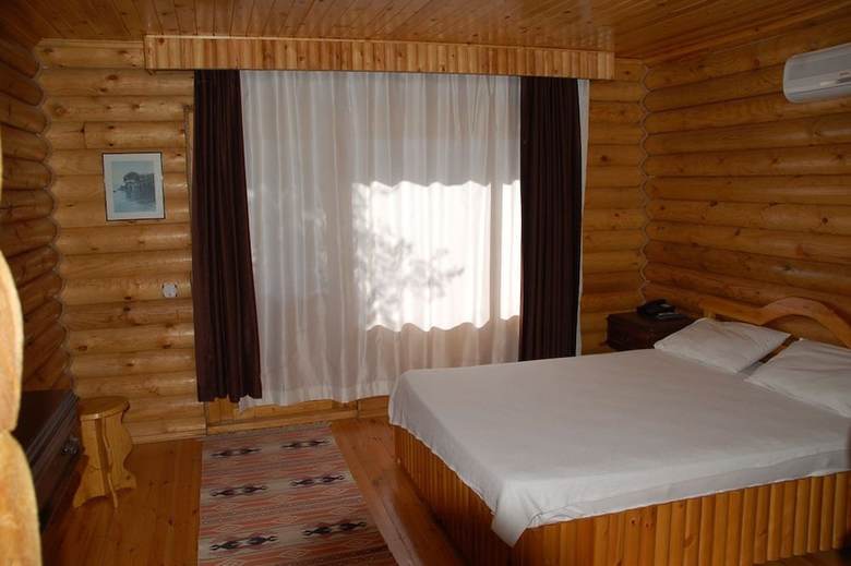 Woodline Hotel