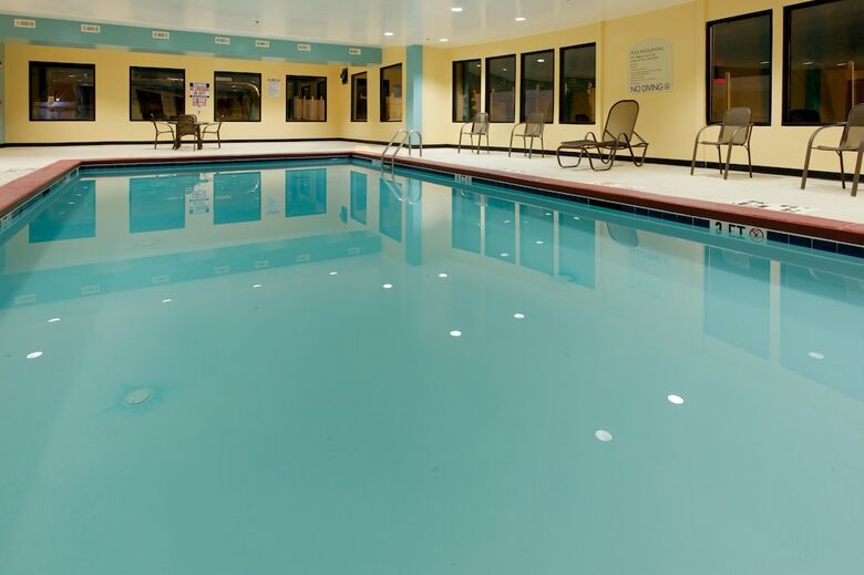 Holiday Inn Express Hotel & Suites Sylacauga
